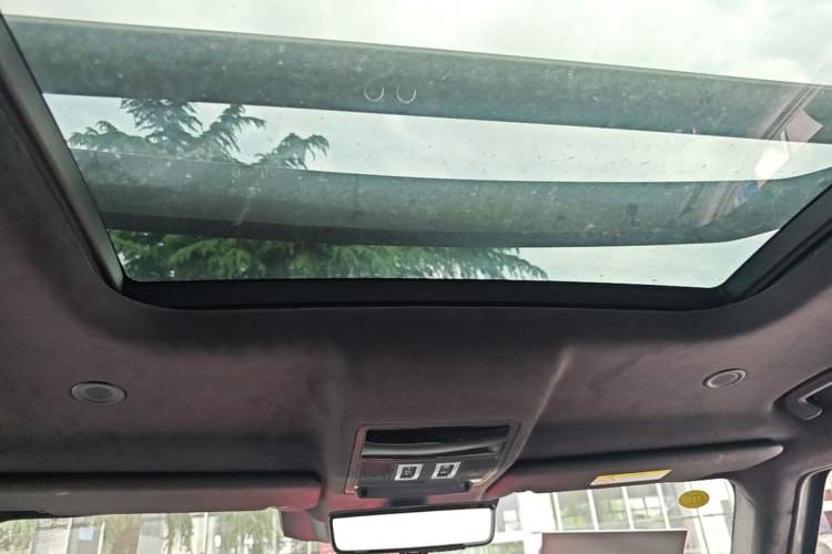 Used Land Rover Defender 2025 110 3.0T P400 X Headliner
