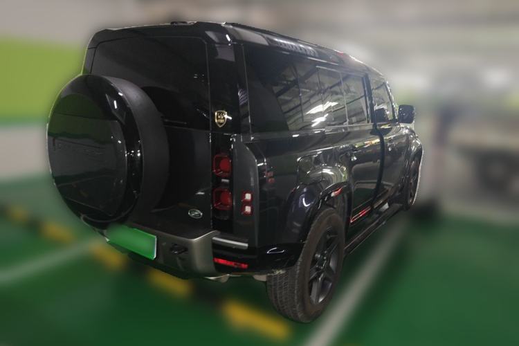Used Land Rover Defender 2025 110 3.0T P400 X-Dynamic SE Rear Right 45 Deg