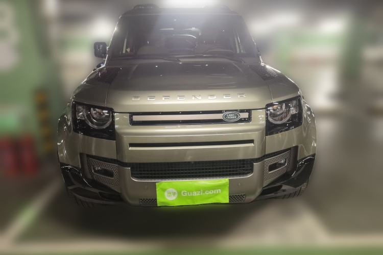 Used Land Rover Defender 2025 110 3.0T P400 – Dynamic HSE Front