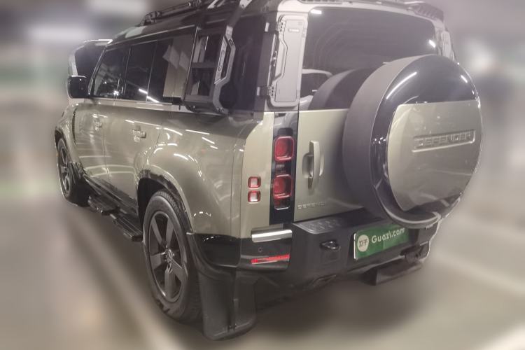 Used Land Rover Defender 2025 110 3.0T P400 – Dynamic HSE Rear Left 45 Deg