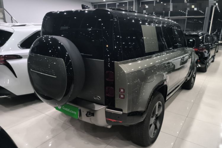 Used Land Rover Defender 2025 110 3.0T P400 – Dynamic HSE Rear Right 45 Deg