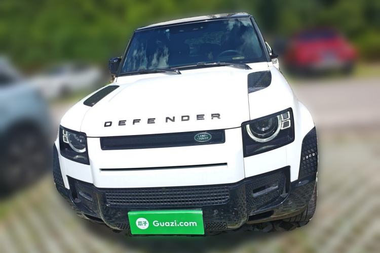 Used Land Rover Defender 2025 110 3.0T P400 – Dynamic HSE Front