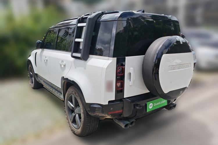 Used Land Rover Defender 2025 110 3.0T P400 – Dynamic HSE Rear Left 45 Deg