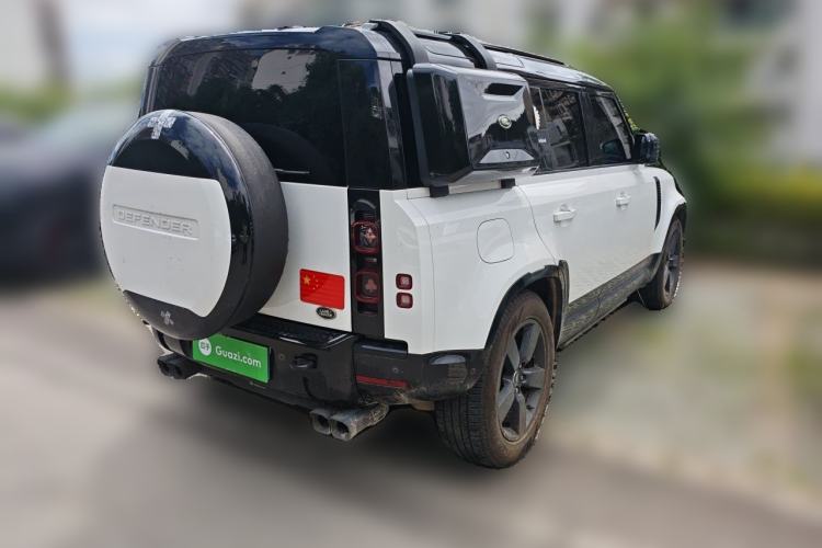 Used Land Rover Defender 2025 110 3.0T P400 – Dynamic HSE Rear Right 45 Deg