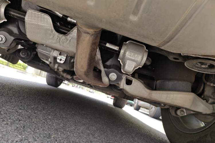 Used Land Rover Defender 2025 110 3.0T P400 – Dynamic HSE Chassis Rear