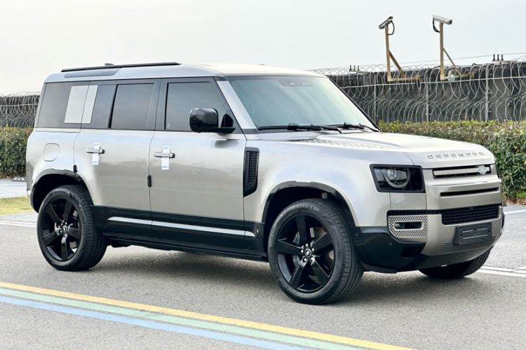 Used Land Rover Defender 2025 110 3.0T P400 – Dynamic HSE Exterior 2