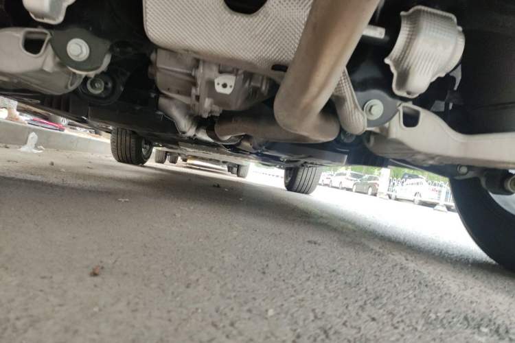 Used Land Rover Defender 2025 110 3.0T P400 – Dynamic HSE Chassis Rear