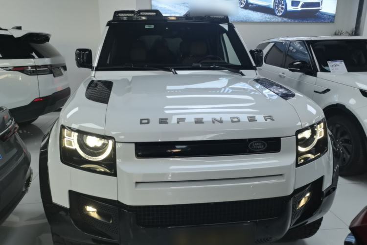Used Land Rover Defender 2025 110 3.0T P400 – Dynamic HSE Front