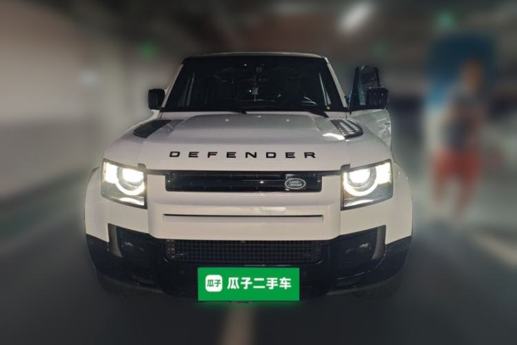 Used Land Rover Defender 2025 110 3.0T P400 – Dynamic HSE Front