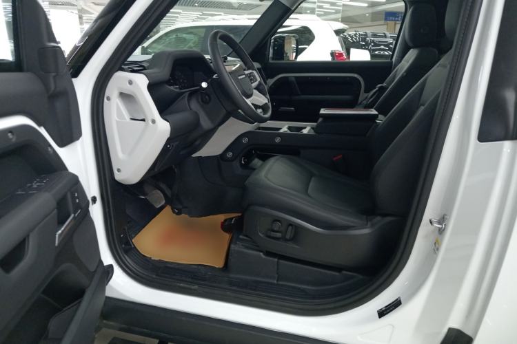 Used Land Rover Defender 2025 90 2.0T P300 S Left Front Seat