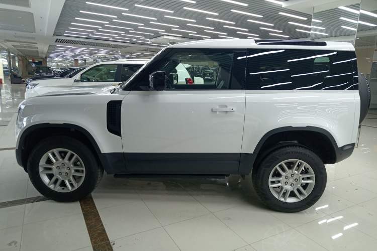 Used Land Rover Defender 2025 90 2.0T P300 S Left Side