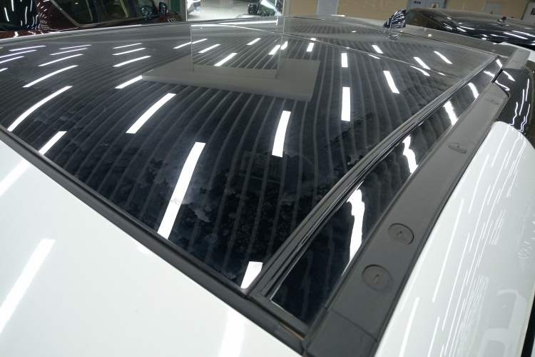 Used Land Rover Defender 2025 90 2.0T P300 S Roof