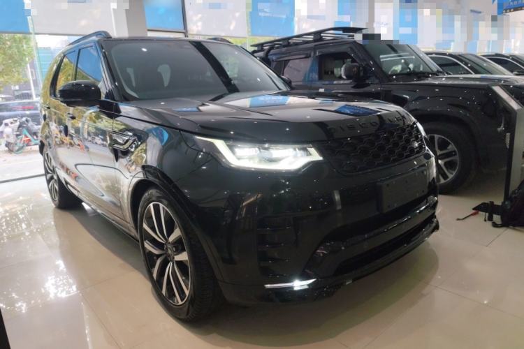 Used Land Rover Discovery 2024 360 PS Dynamic SE Front Right 45 Deg