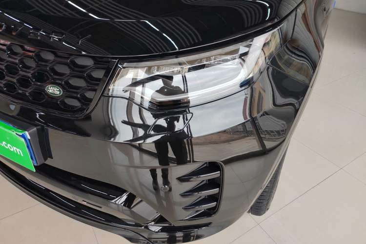 Used Land Rover Discovery 2023 Revised Version 360 PS R-Dynamic S Left Front Headlight