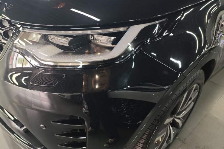 Used Land Rover Discovery 2024 360 PS Dynamic SE Left Front Headlight