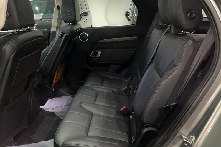 Used Land Rover Discovery 2018 3.0 SC V6 HSE Interior 1