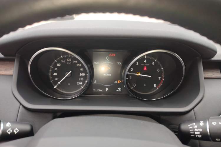Used Land Rover Discovery 2017 3.0 SC V6 HSE Instrument Cluster