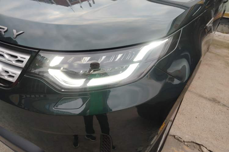 Used Land Rover Discovery 2017 3.0 SC V6 HSE Left Front Headlight