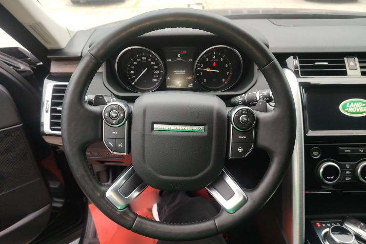 Used Land Rover Discovery 2017 3.0 SC V6 HSE Steering Wheel