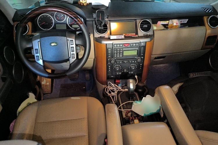 Used Land Rover Discovery 2005 4.4 V8 HSE Center Console