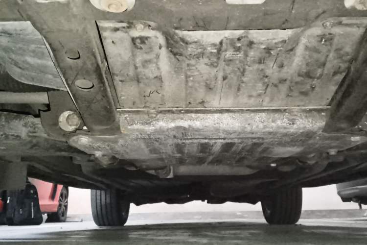 Used Land Rover Discovery 2005 4.0 SC V6 HSE Chassis Front