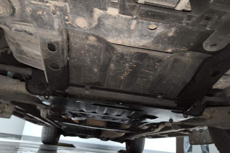 Used Land Rover Discovery 2005 4.0 SC V6 HSE Chassis Front