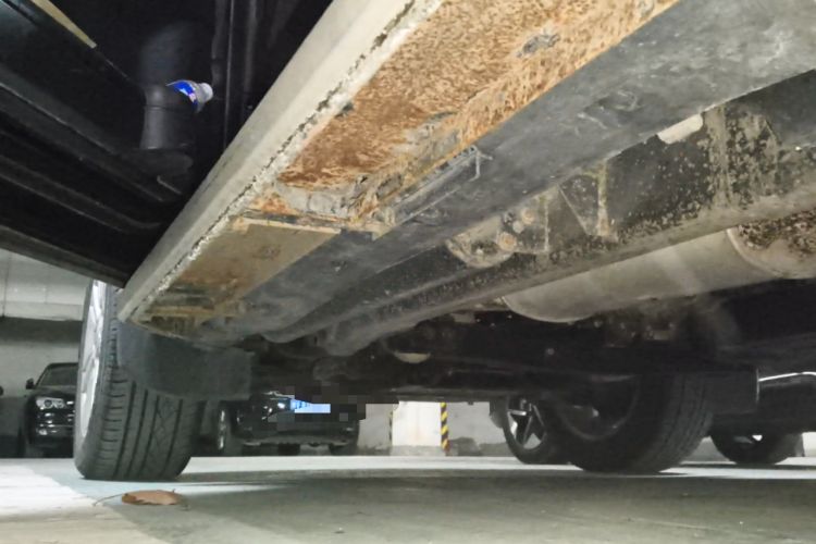 Used Land Rover Discovery 2005 4.0 SC V6 HSE Chassis Rear Left