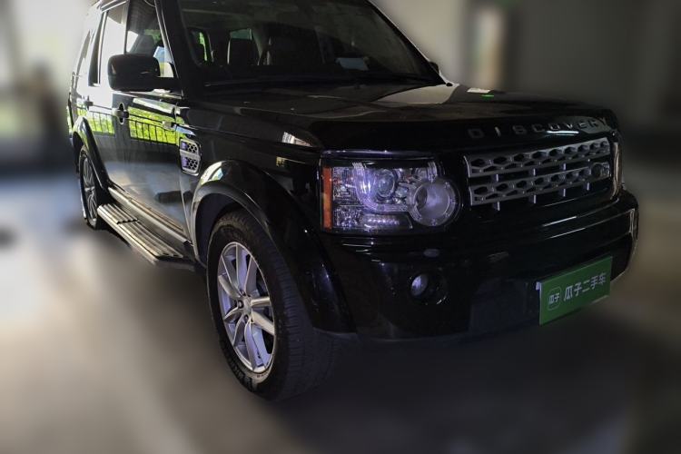 Used Land Rover Discovery 2005 4.4 V8 HSE Front Right 45 Deg