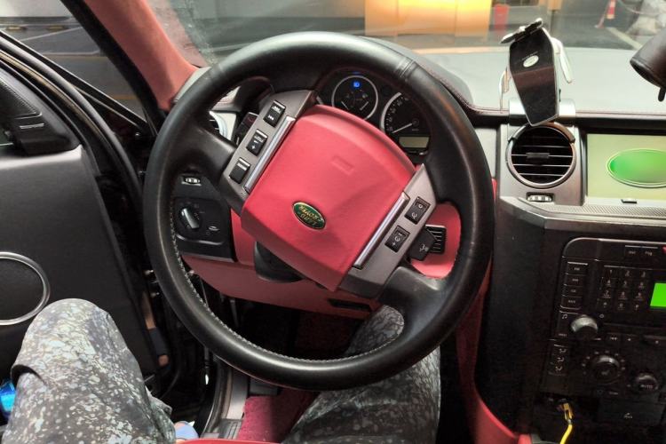 Used Land Rover Discovery 2005 4.0 SC V6 HSE Steering Wheel