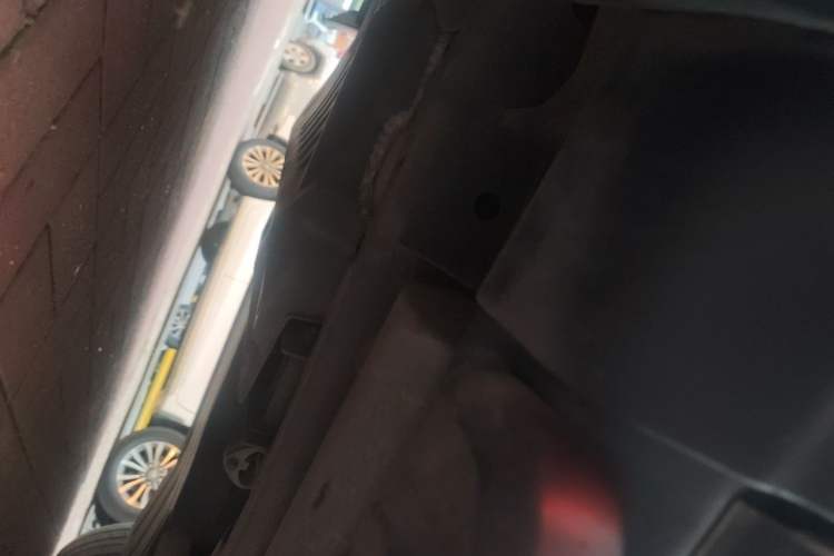 Used Land Rover Discovery  Chassis Front Left