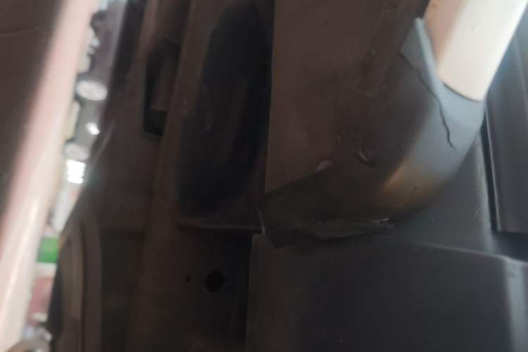 Used Land Rover Discovery  Chassis Front Right