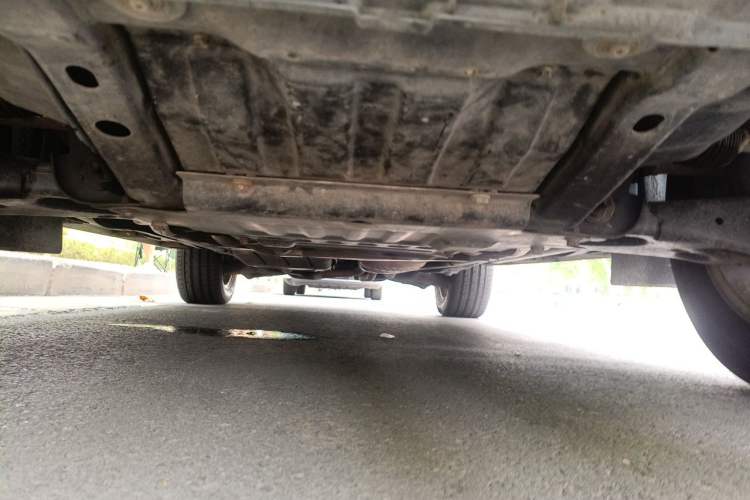 Used Land Rover Discovery 2010 5.0 V8 HSE Gasoline Model Chassis Front