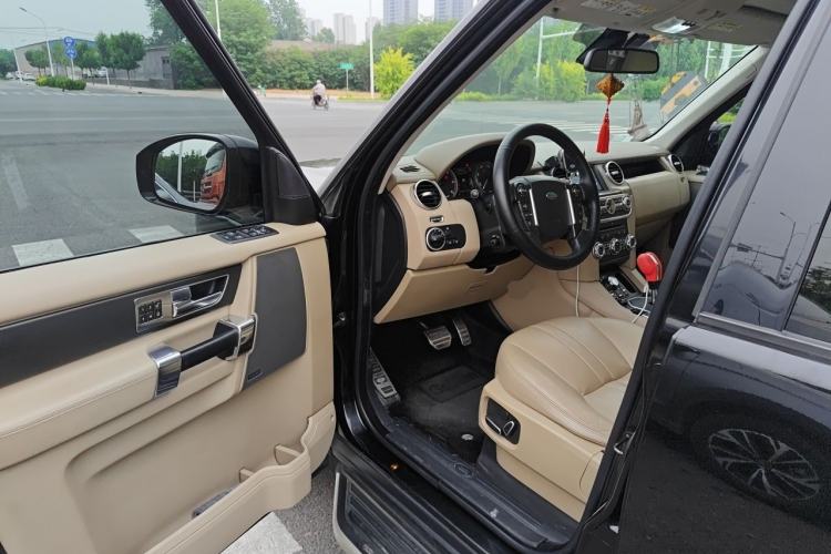 Used Land Rover Discovery 2010 3.0 TDV6 HSE Diesel Edition Driver Seat