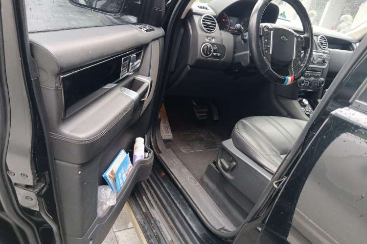 Used Land Rover Discovery 2010 4.0 V6 HSE Gasoline Model Driver Seat