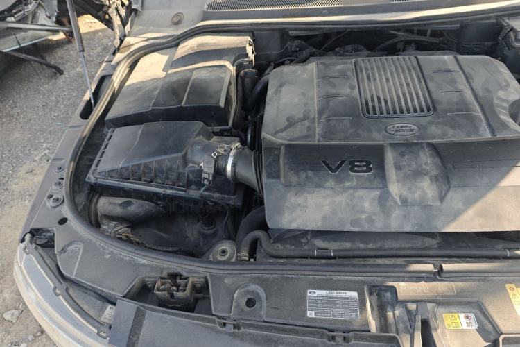 Used Land Rover Discovery 2010 5.0 V8 HSE Gasoline Model Engine Bay Right
