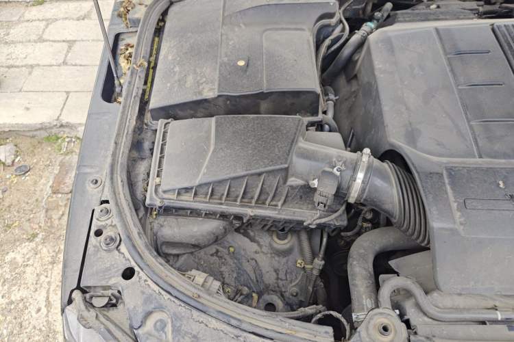 Used Land Rover Discovery 2010 5.0 V8 HSE Gasoline Model Engine Bay Right