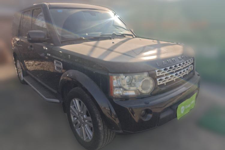Used Land Rover Discovery 2010 5.0 V8 HSE Gasoline Model Front Right 45 Deg