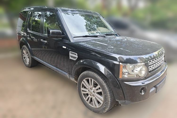 Used Land Rover Discovery 2010 5.0 V8 HSE Gasoline Model Front Right 45 Deg