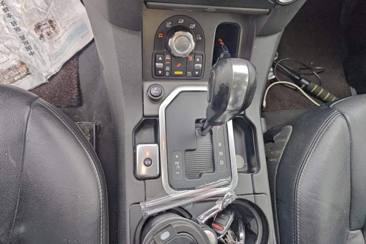 Used Land Rover Discovery 2010 5.0 V8 HSE Gasoline Model Gear Lever