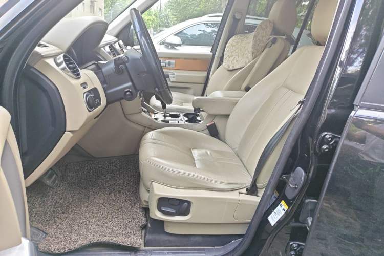 Used Land Rover Discovery 2010 5.0 V8 HSE Gasoline Model Left Front Seat