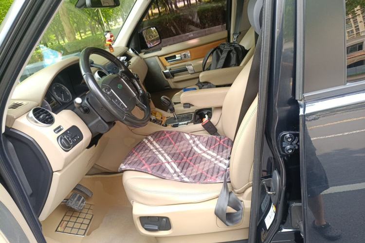 Used Land Rover Discovery 2010 5.0 V8 HSE Gasoline Model Left Front Seat