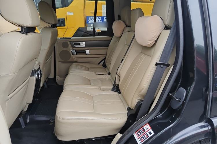 Used Land Rover Discovery 2010 3.0 TDV6 HSE Diesel Edition Left Rear Seat