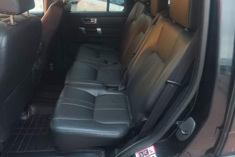 Used Land Rover Discovery  Left Rear Seat