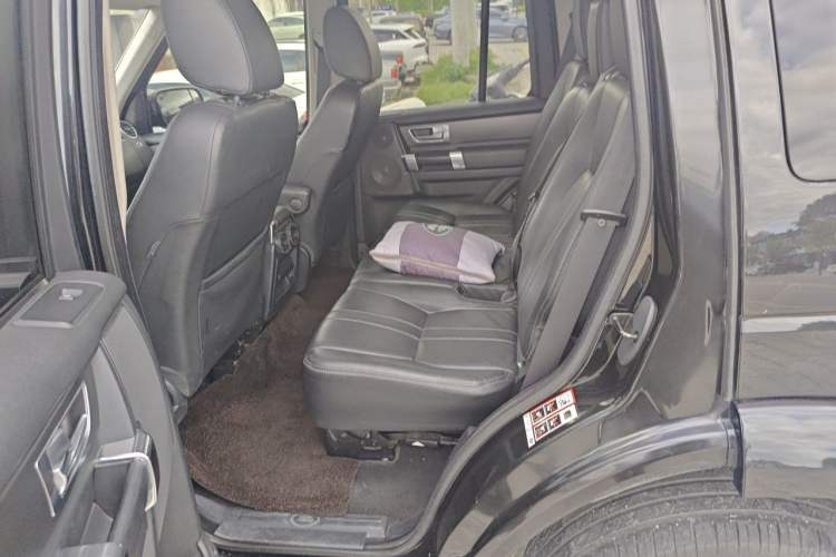 Used Land Rover Discovery 2010 5.0 V8 HSE Gasoline Model Left Rear Seat