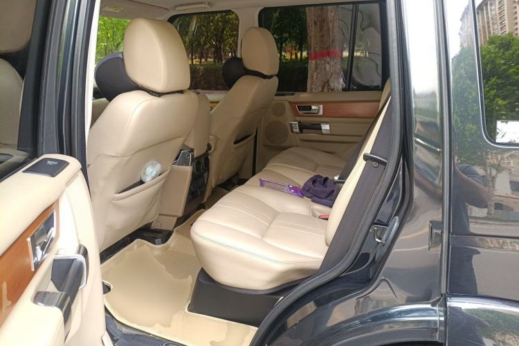 Used Land Rover Discovery 2010 5.0 V8 HSE Gasoline Model Left Rear Seat