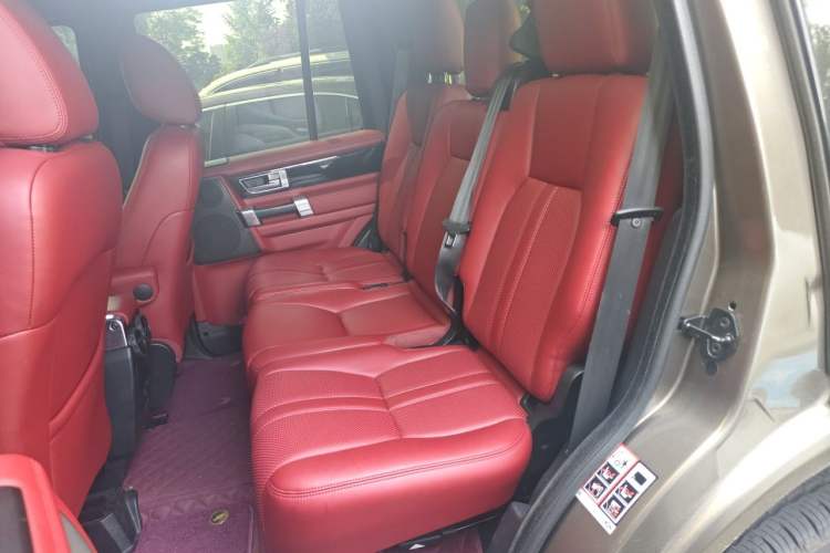 Used Land Rover Discovery 2010 4.0 V6 HSE Gasoline Model Left Rear Seat