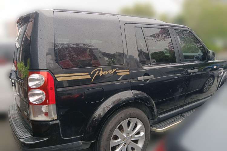 Used Land Rover Discovery 2010 4.0 V6 HSE Gasoline Model Rear Right 45 Deg