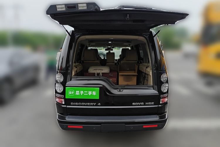 Used Land Rover Discovery 2010 3.0 TDV6 HSE Diesel Edition Trunk
