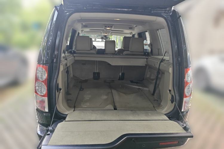 Used Land Rover Discovery 2010 5.0 V8 HSE Gasoline Model Trunk
