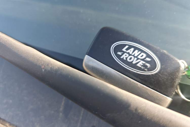 Used Land Rover Discovery 2010 5.0 V8 HSE Gasoline Model Vehicle Key